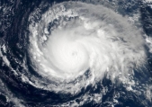 طوفان ایرما ۱۲ هزار پرواز را در ۴ قاره زمین‌گیر کرد